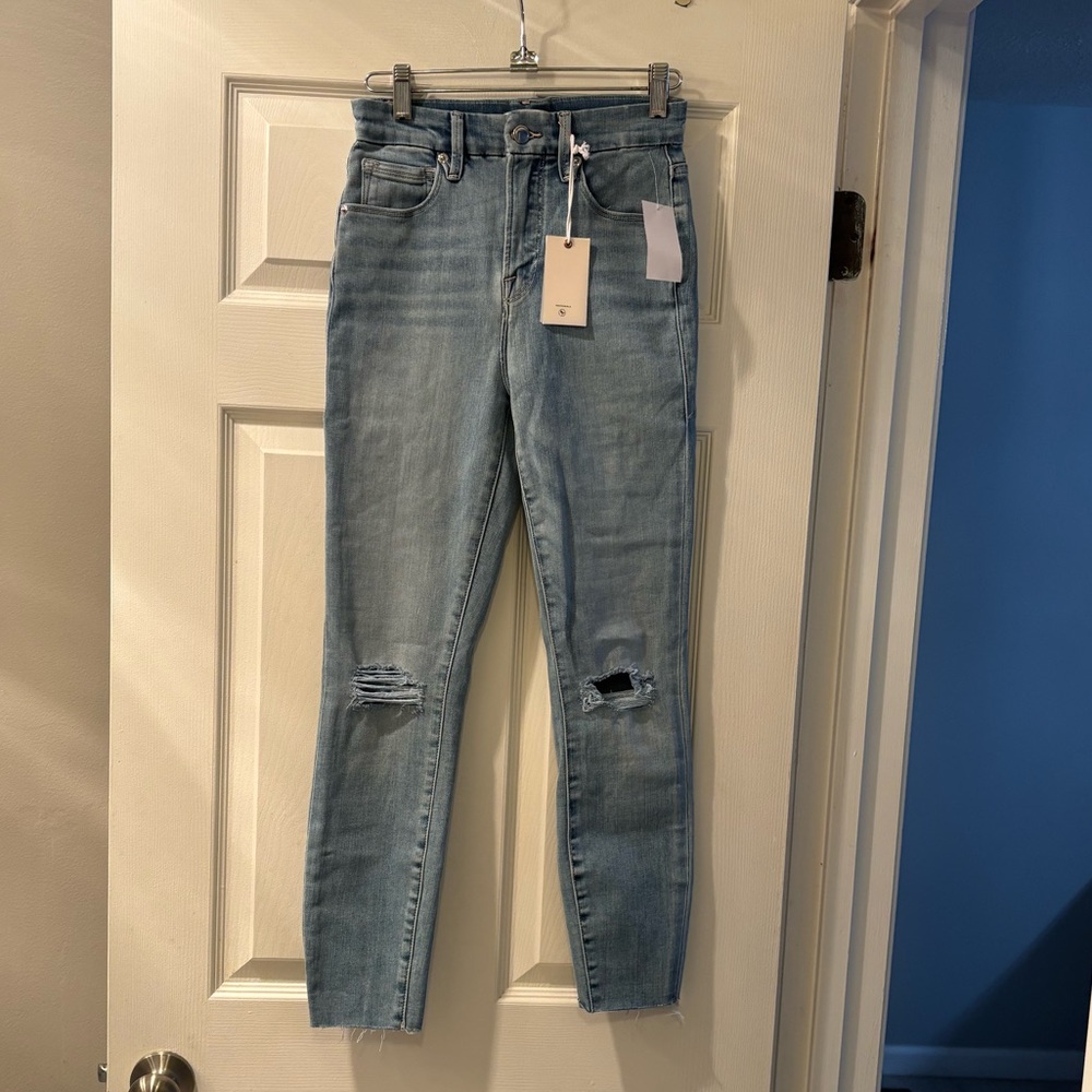 NEW Good American GA Light Colored Good Waist Raw Edge High Waist Jeans Holes 2